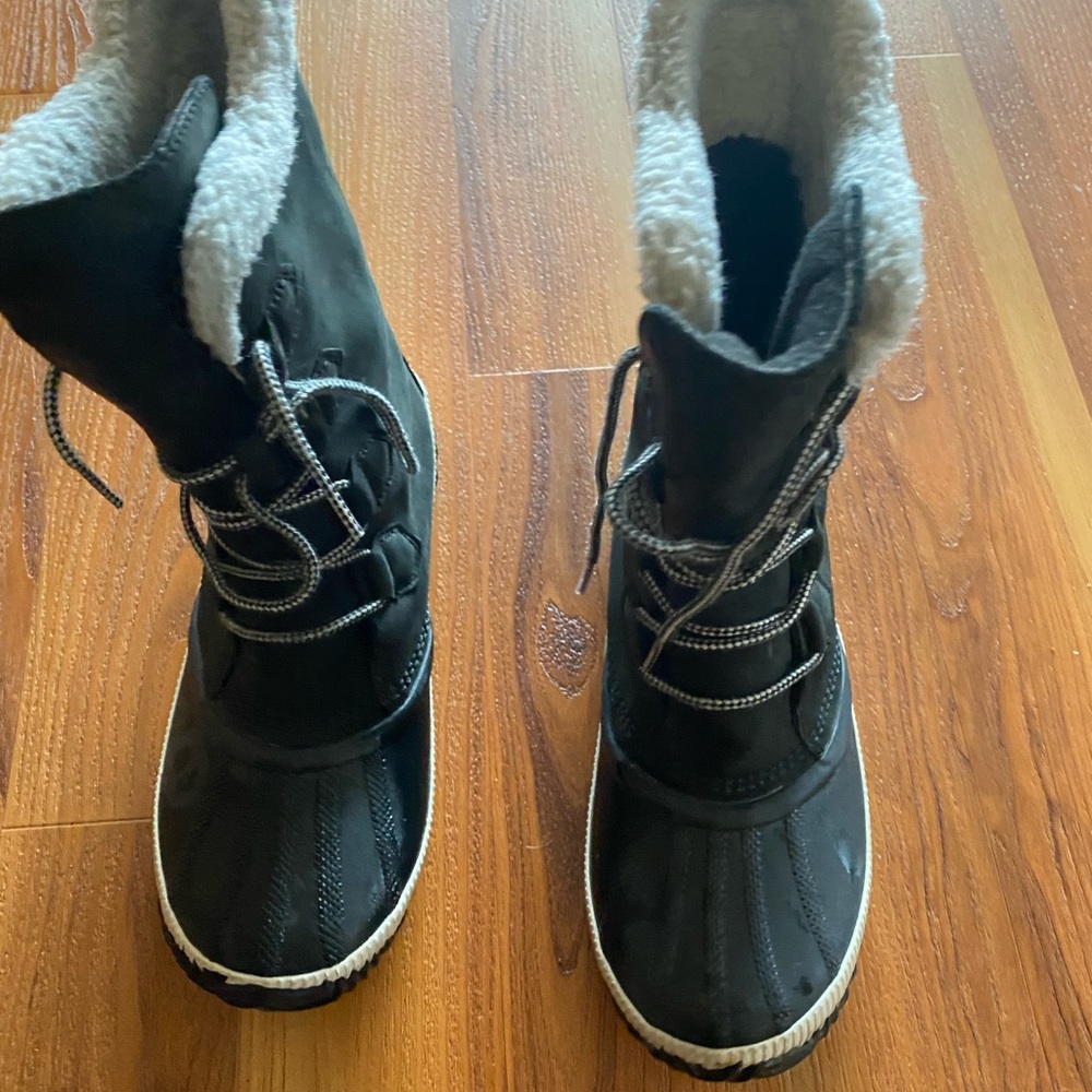Sorel Women's Out 'N About Plus Tall Boots Size 9 SOLD